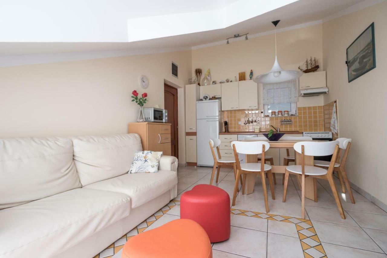 Apartman Nena 투라니 외부 사진